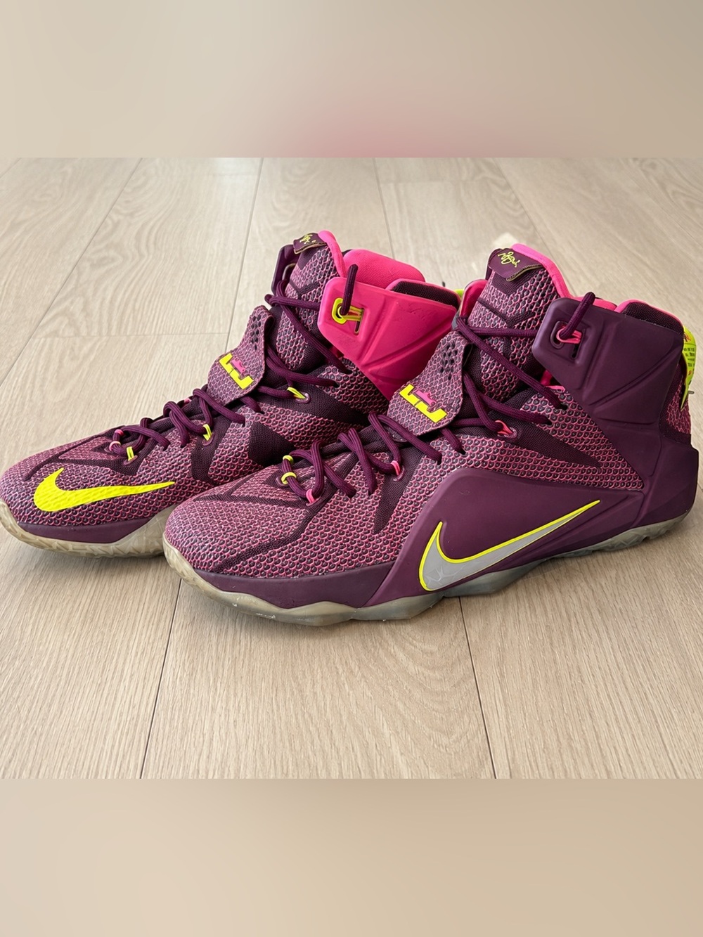 Nike LeBron 12 Double Helix Men’s 13 Basketball Shoes